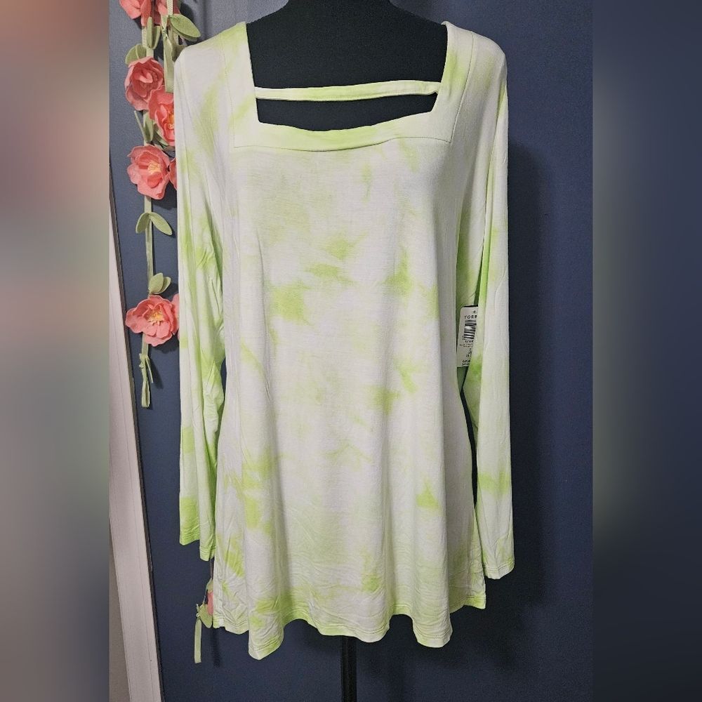 NWT Torrid Lovesick Soft Knit Strappy Tie Dye Tee Plus Size 2X